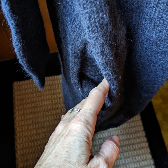 SOLD H&M Basic Mohair Cardigan Sweater M - Picture 3 of 3